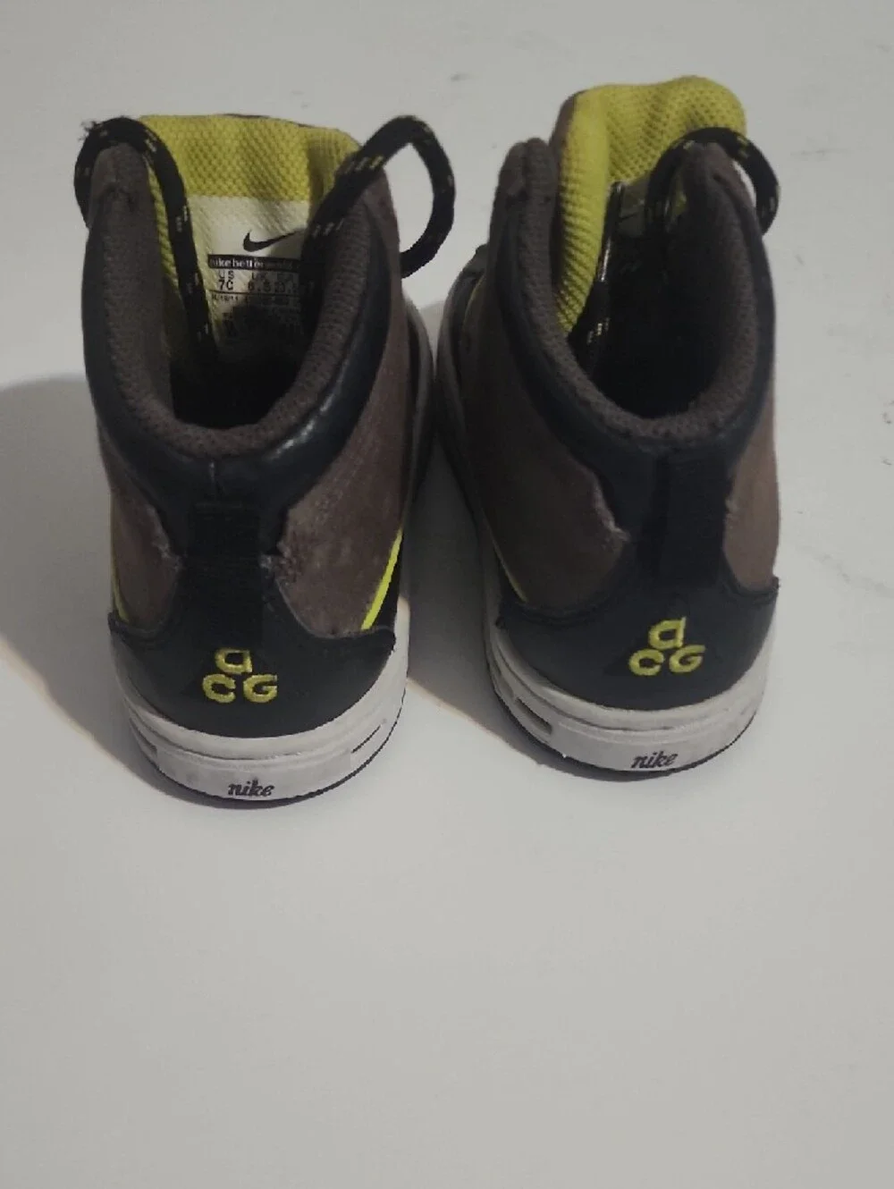 Nike Kids Black and Yellow Lace-Up Boots